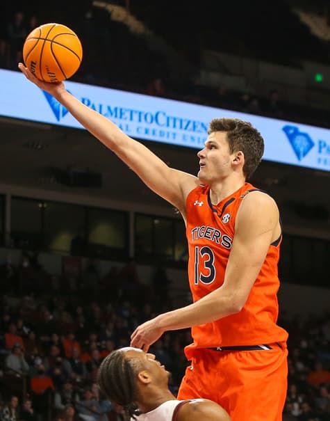 SI Says the Jazz Will Keep Walker Kessler. The Paint at State Farm Says the Hawks Can't Afford to Believe That.